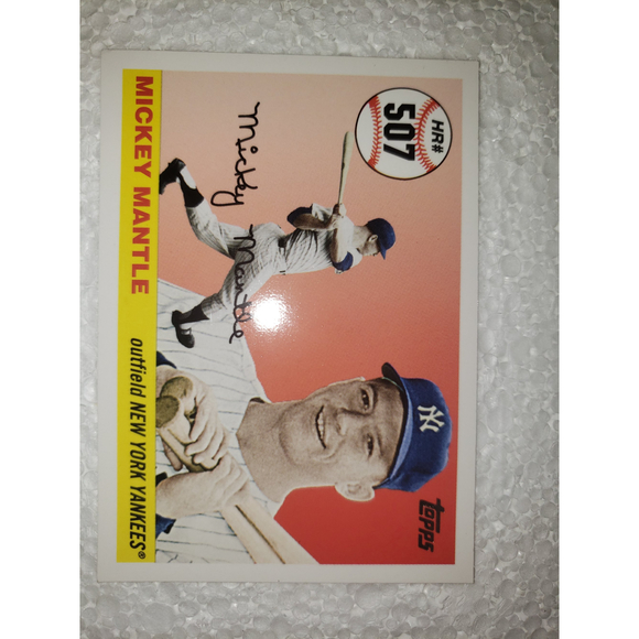Topps Mickey Mantle Card from 2008 HR #507 in Ty Card Protector NM - Picture 1 of 4